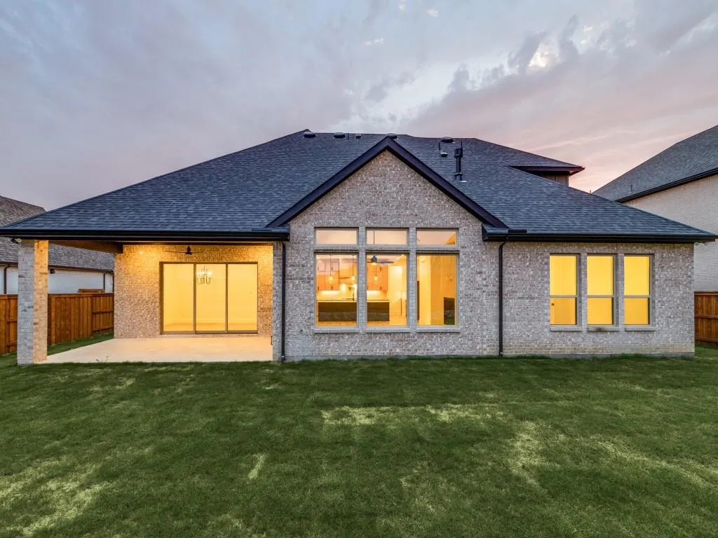 1540 Fairmont Drive