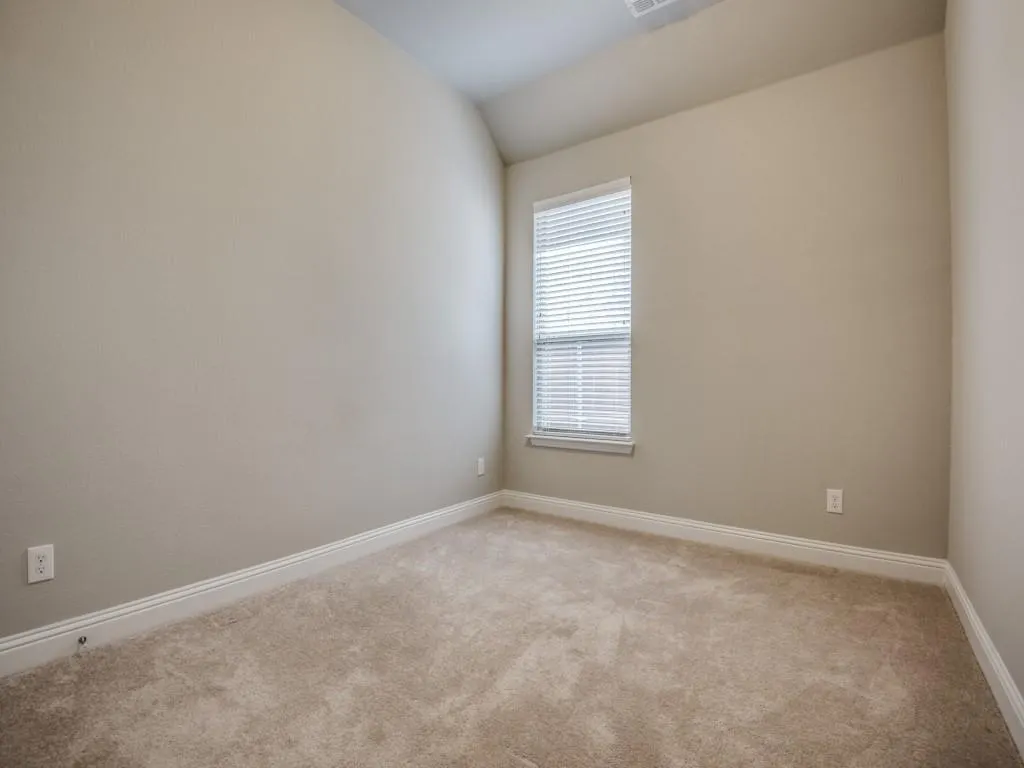 812 Llano Falls Drive