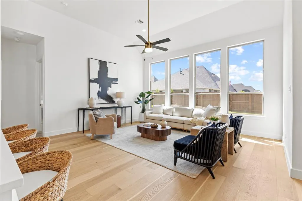 2301 Oaklawn Drive