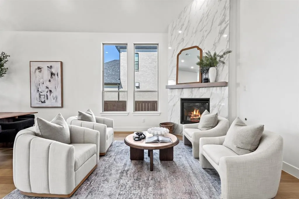 2301 Oaklawn Drive
