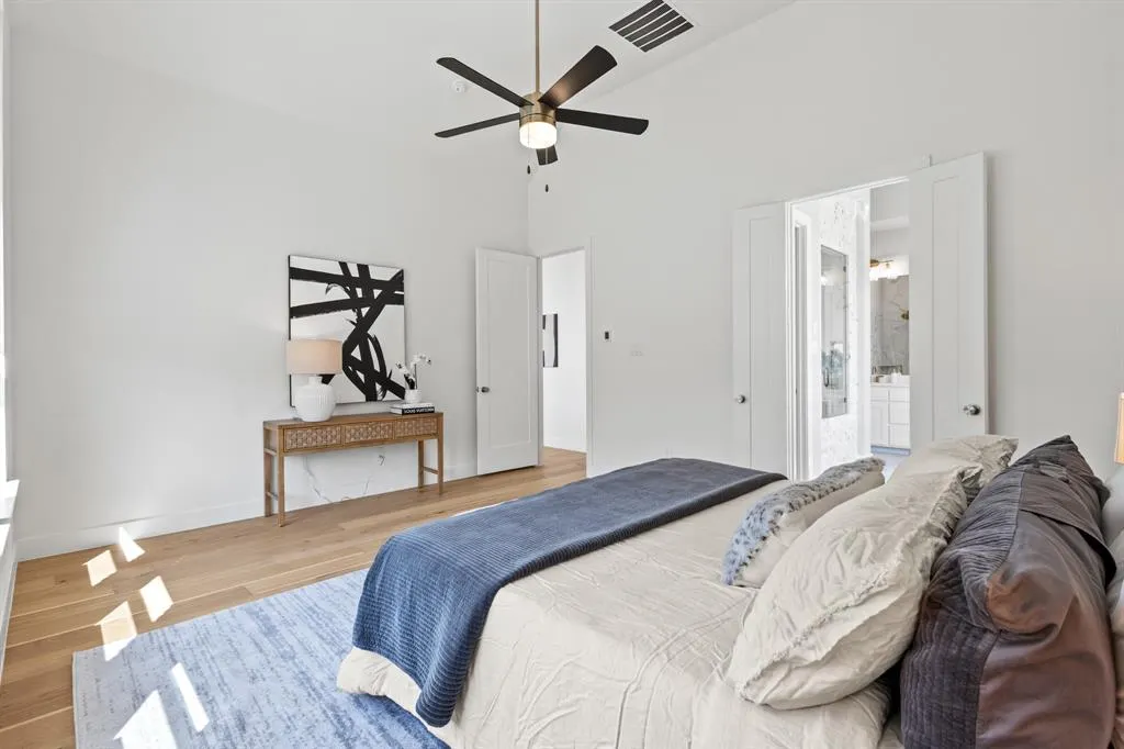 2301 Oaklawn Drive