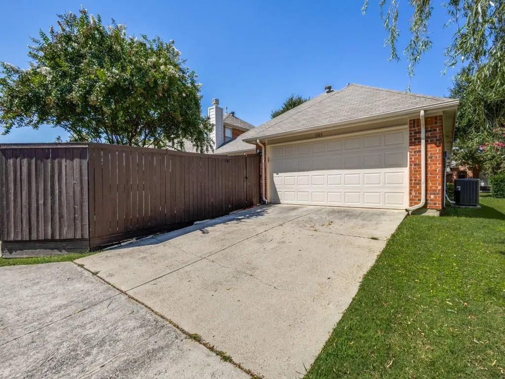 3505 Wind Flower Lane