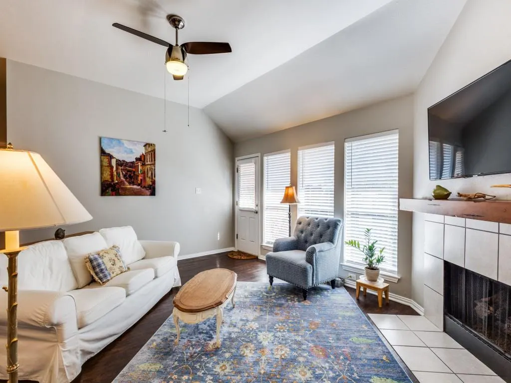 3505 Wind Flower Lane