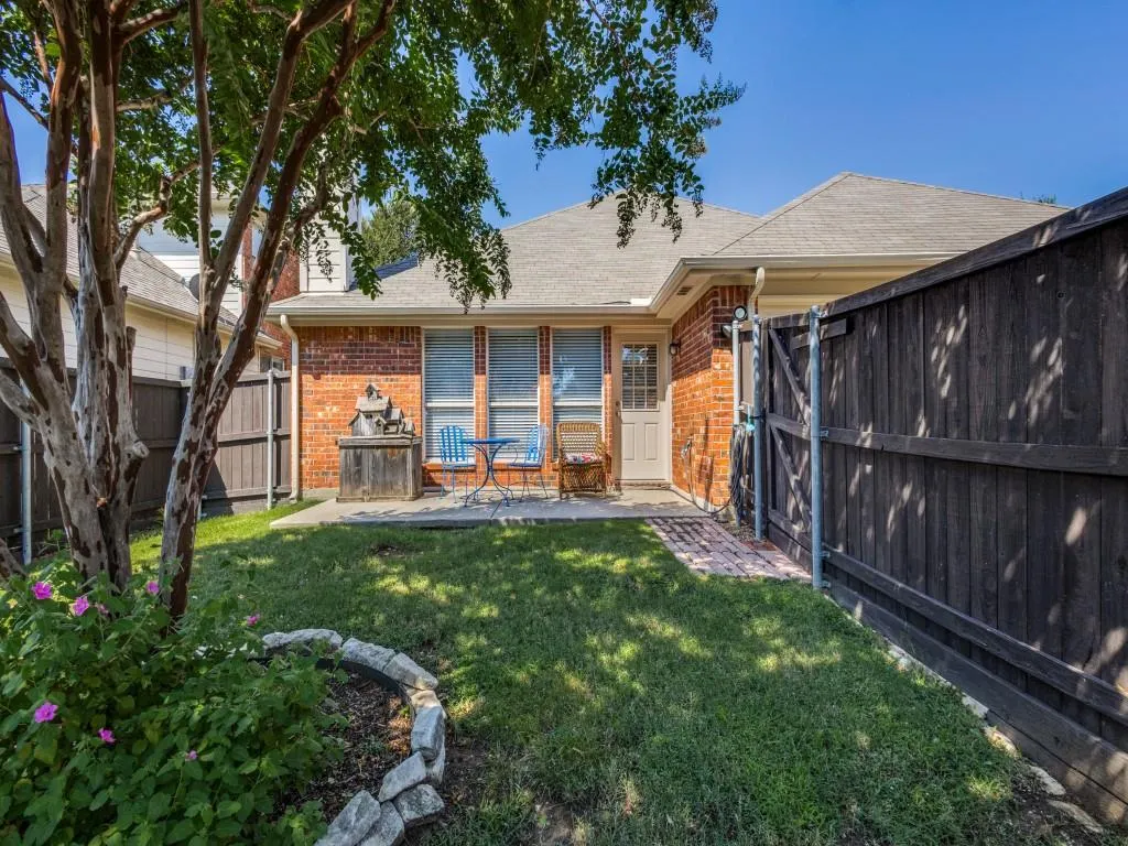 3505 Wind Flower Lane