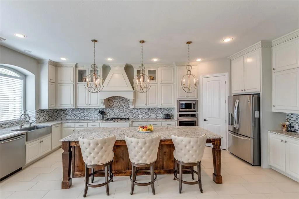 6105 Gilford Drive