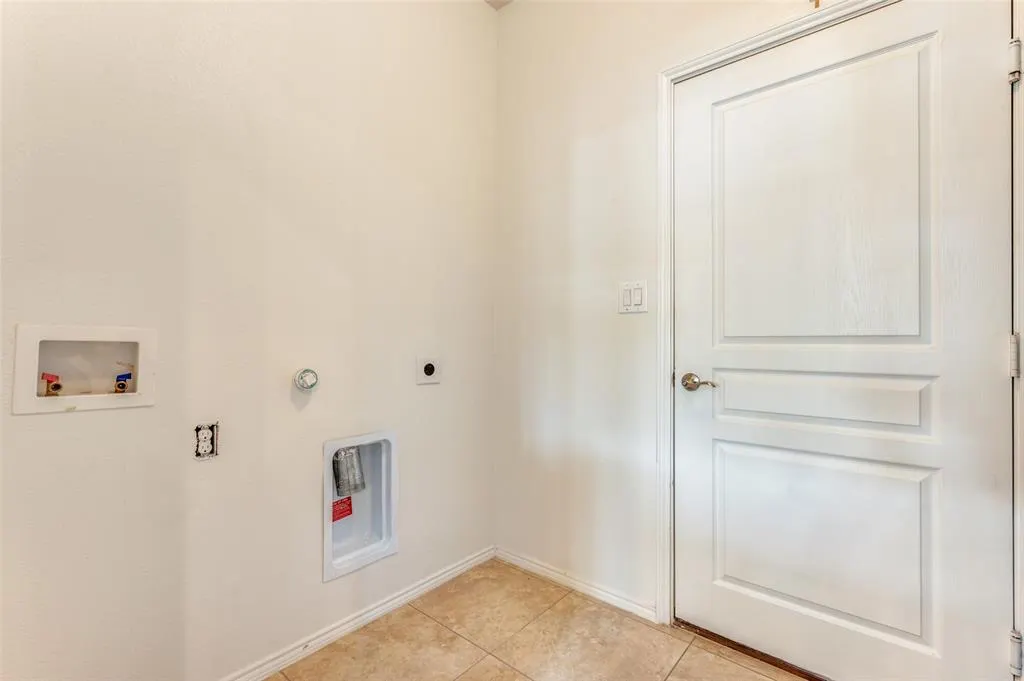 6445 Paragon Drive