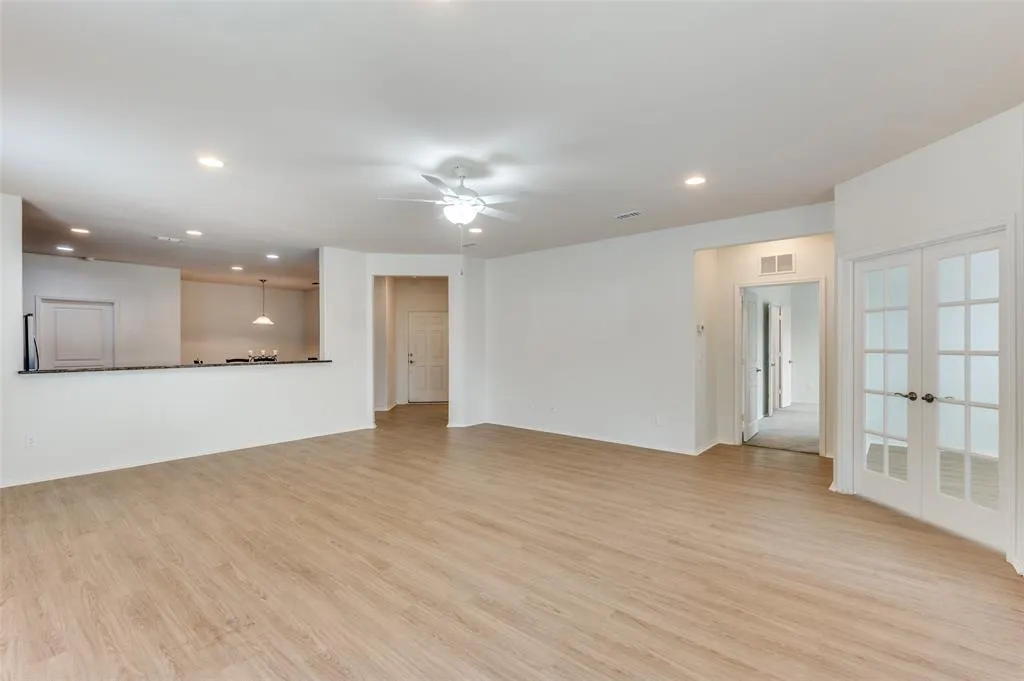 6445 Paragon Drive