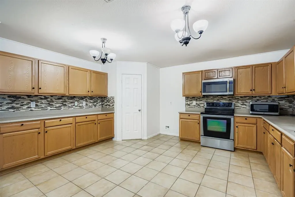 1325 Shelborn Drive
