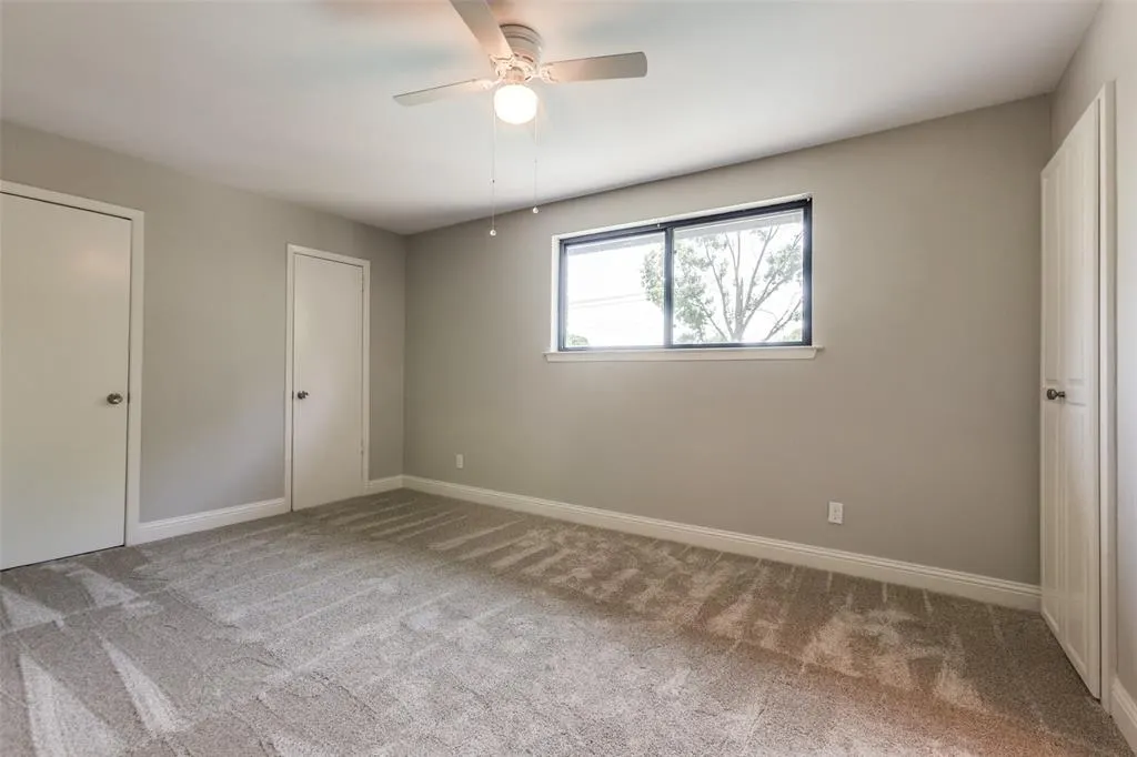 1135 La Mesa Drive
