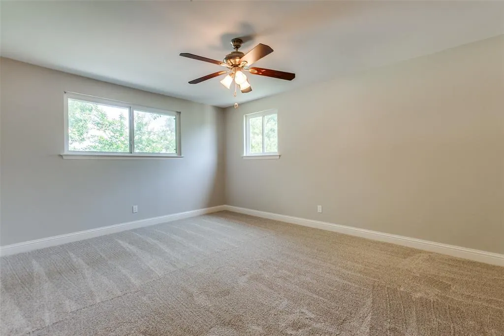 1135 La Mesa Drive