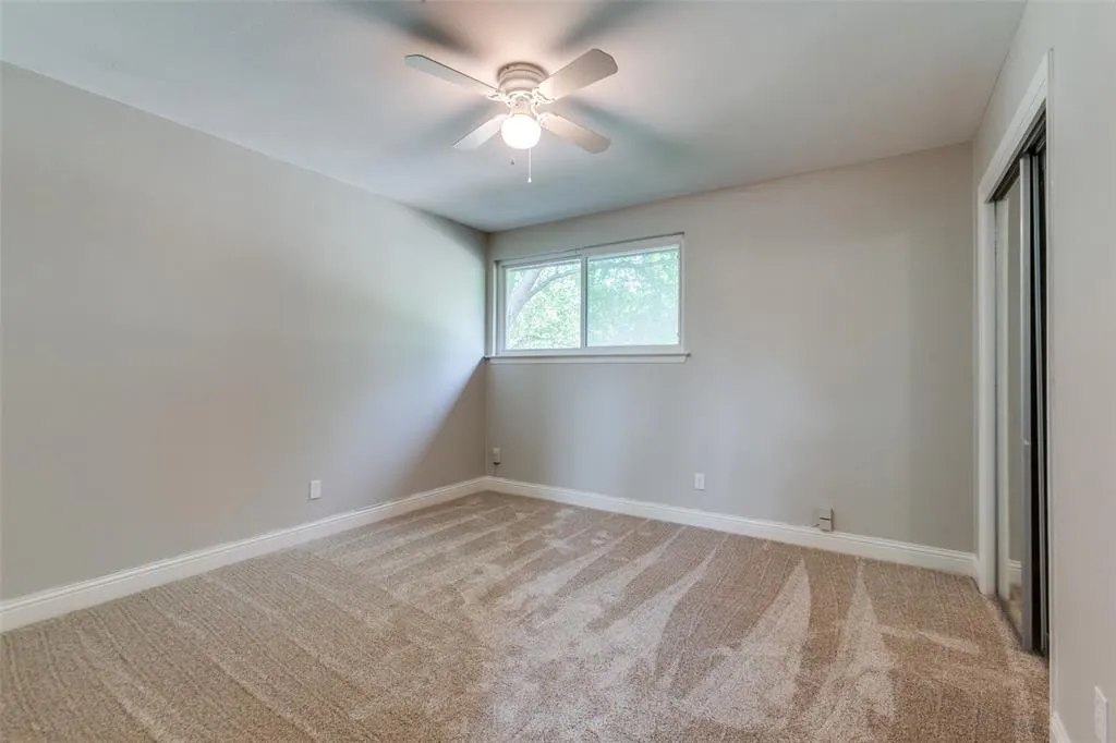 1135 La Mesa Drive