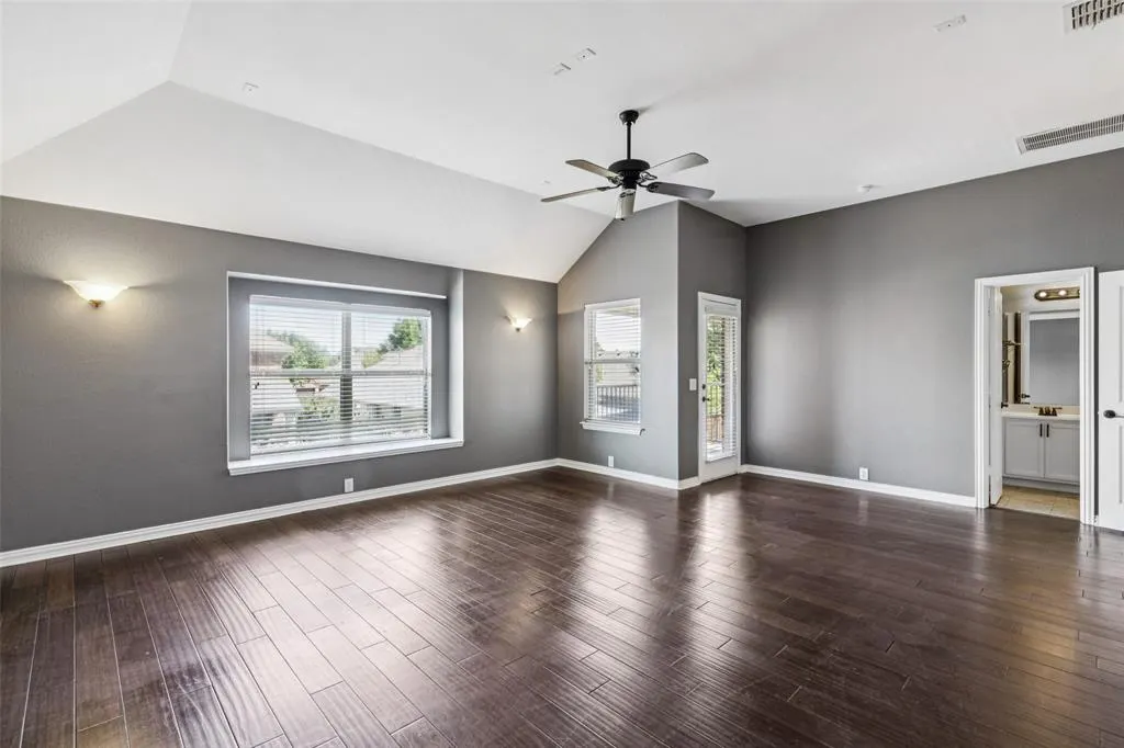 2425 Thunderbrook Drive