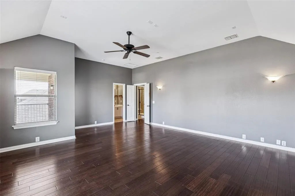 2425 Thunderbrook Drive