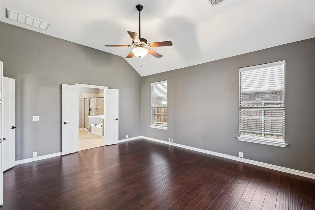 2425 Thunderbrook Drive
