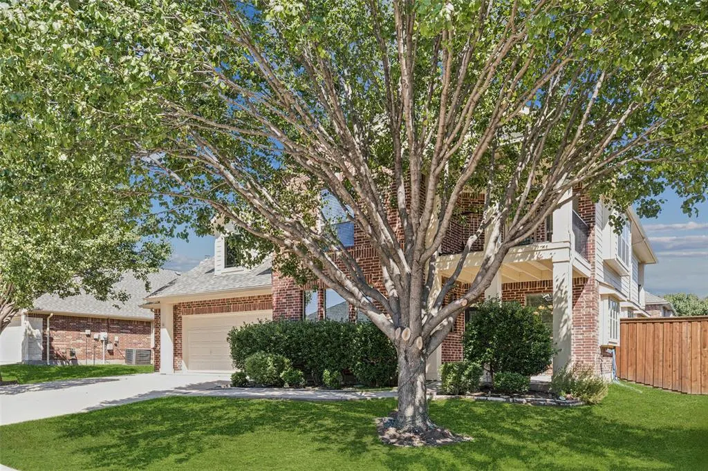 2425 Thunderbrook Drive