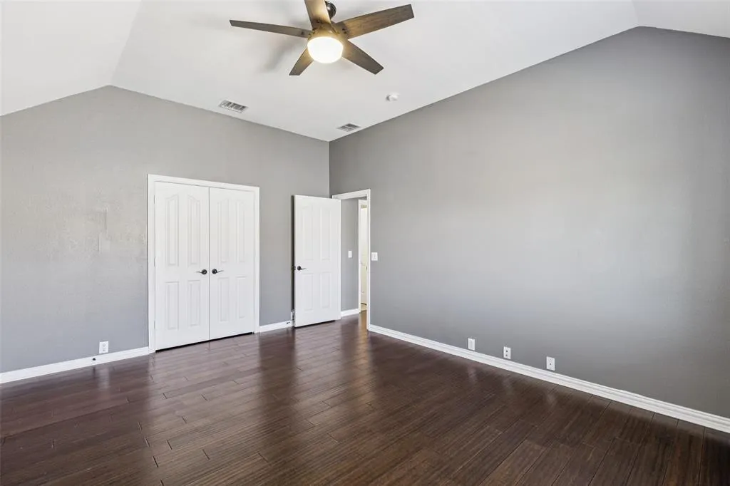 2425 Thunderbrook Drive