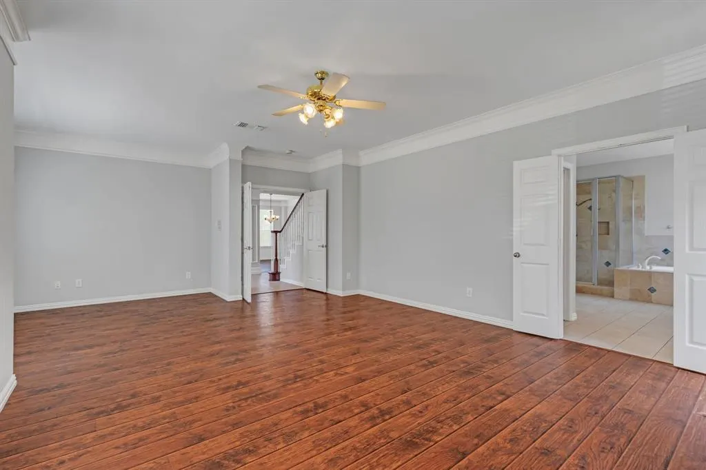 4001 Mayflower Lane
