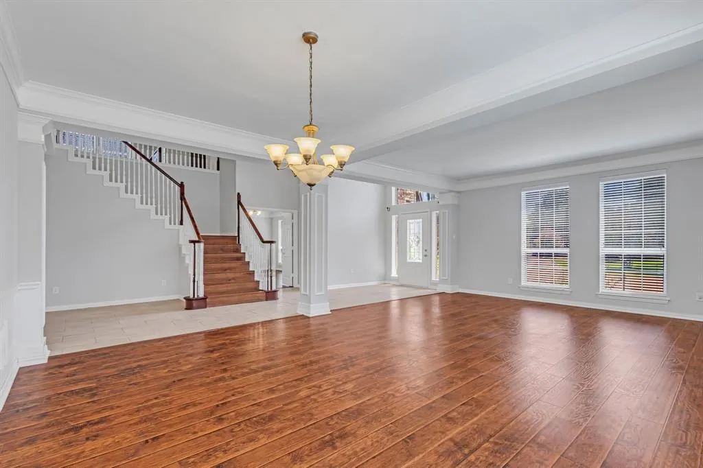 4001 Mayflower Lane