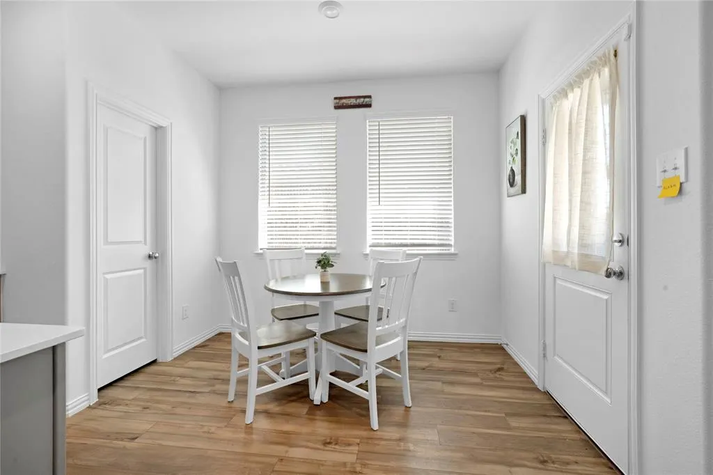 1405 Crescent View Drive