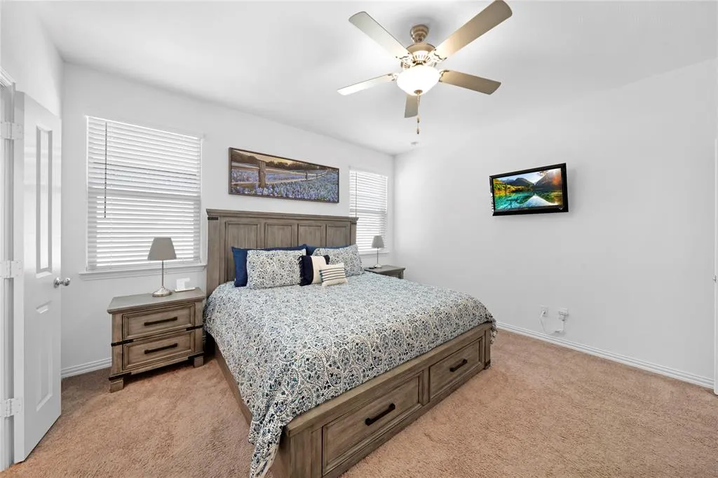1405 Crescent View Drive
