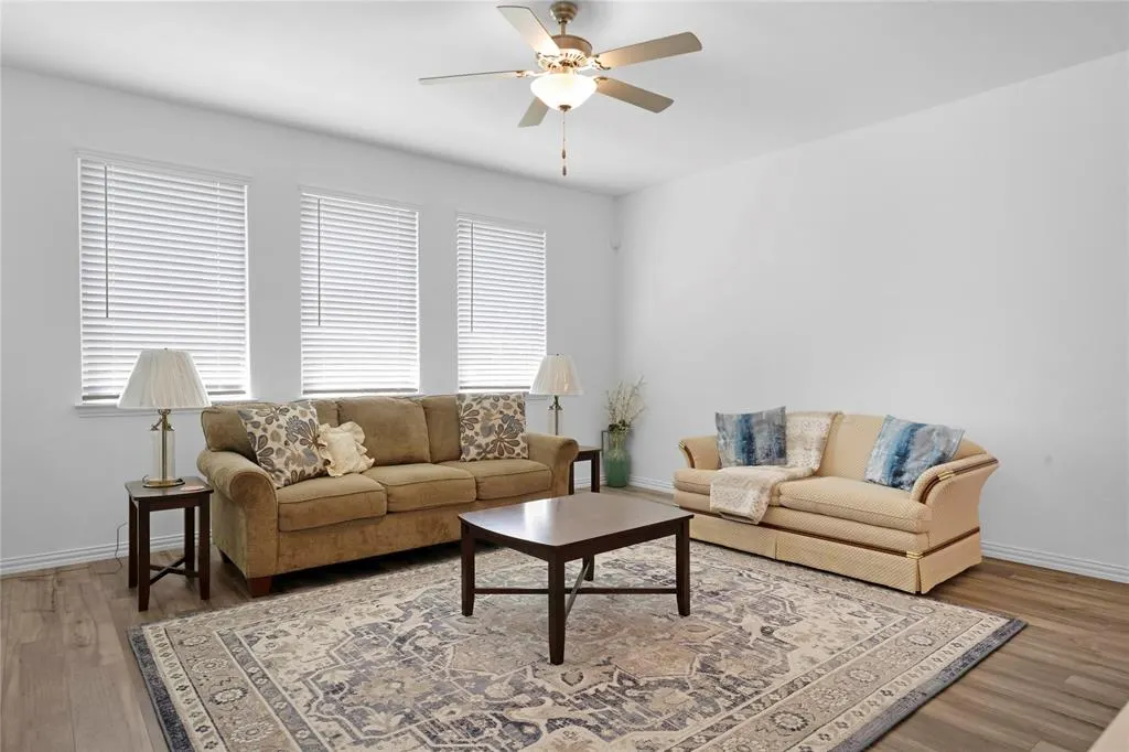1405 Crescent View Drive