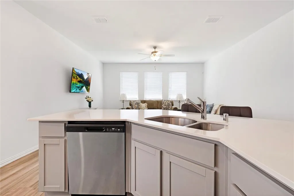 1405 Crescent View Drive