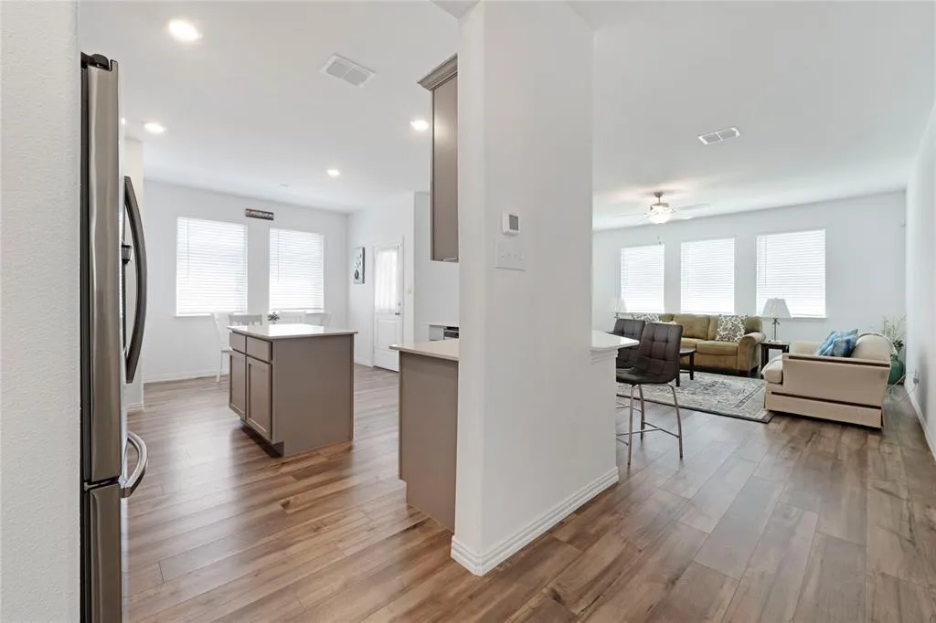 1405 Crescent View Drive