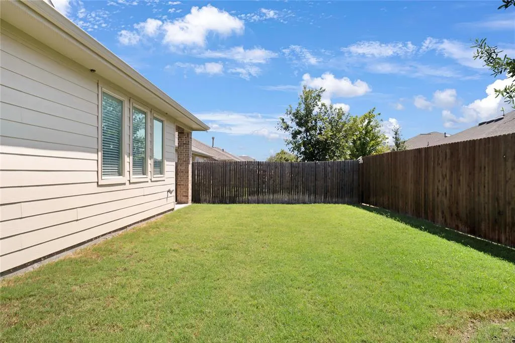 1405 Crescent View Drive