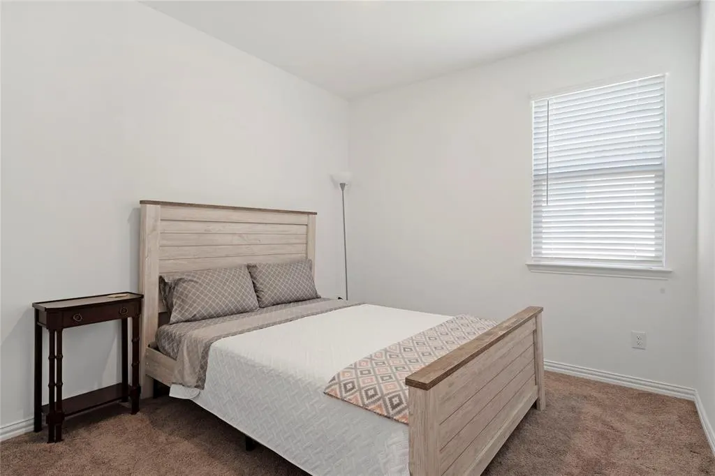 1405 Crescent View Drive