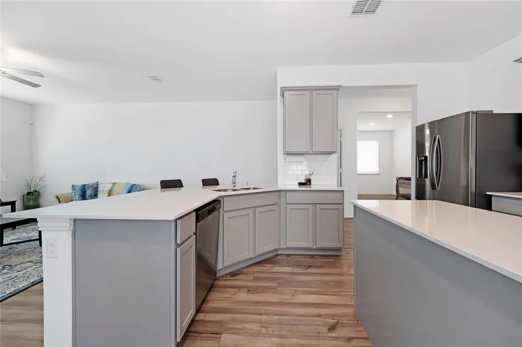 1405 Crescent View Drive