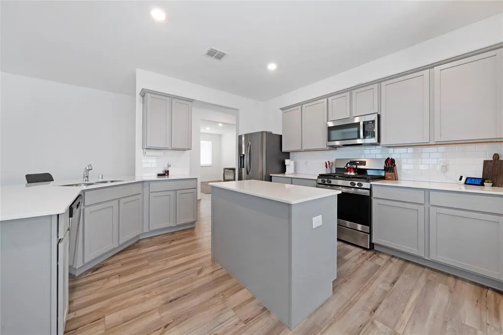 1405 Crescent View Drive