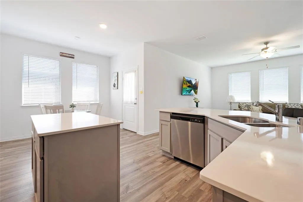 1405 Crescent View Drive