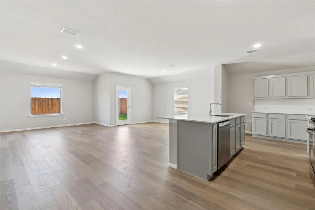 3906 Edmondson Drive