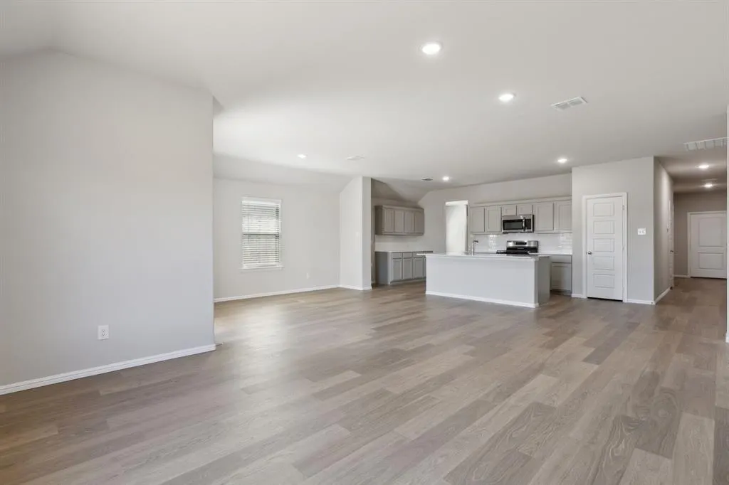 3906 Edmondson Drive