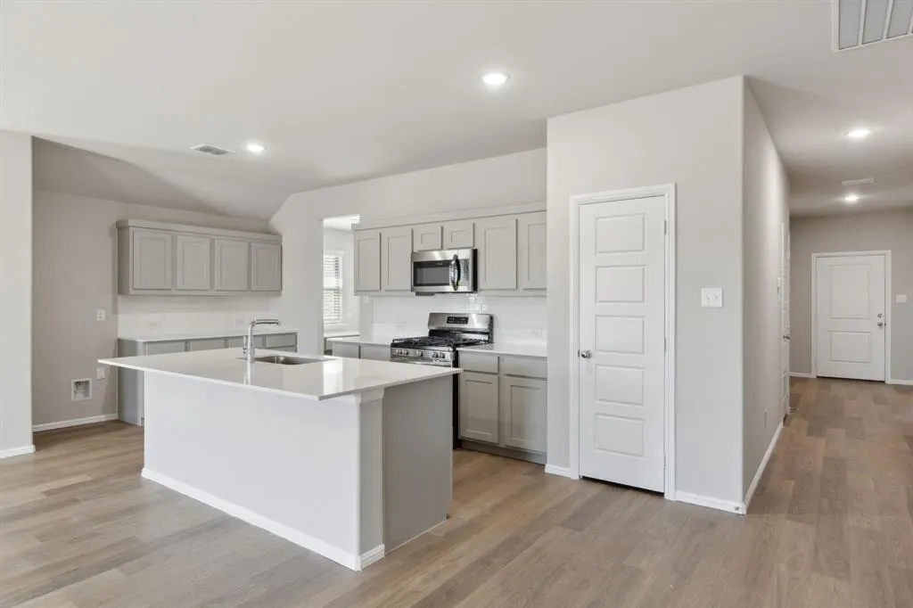 3906 Edmondson Drive