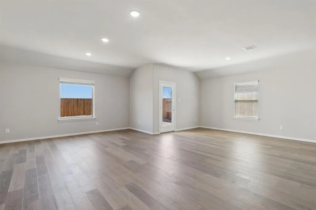 3906 Edmondson Drive