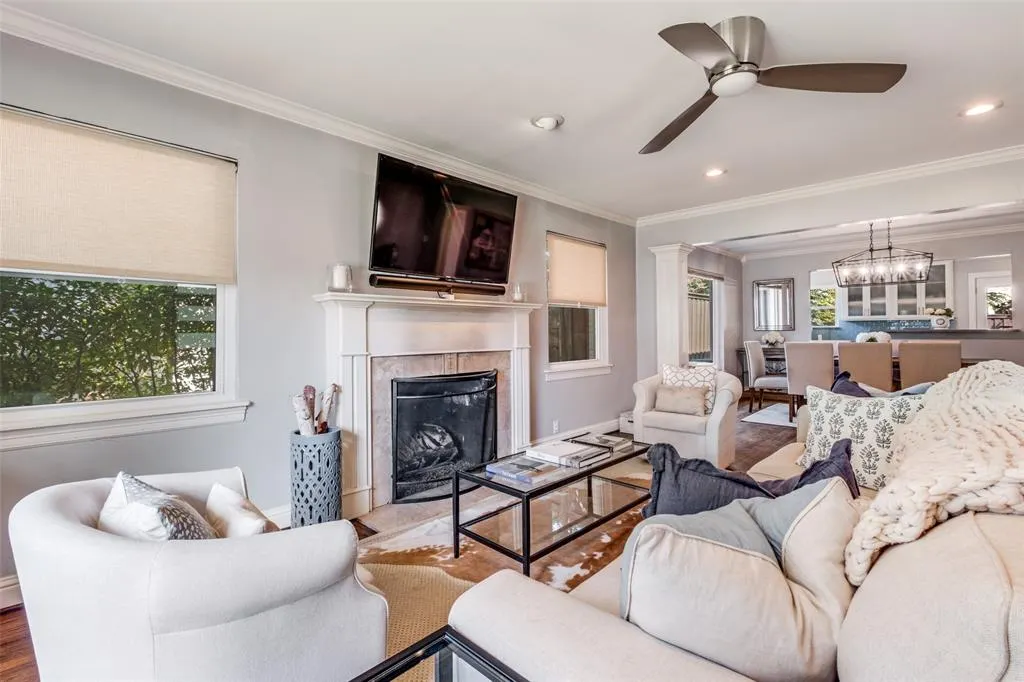6135 Anita Street