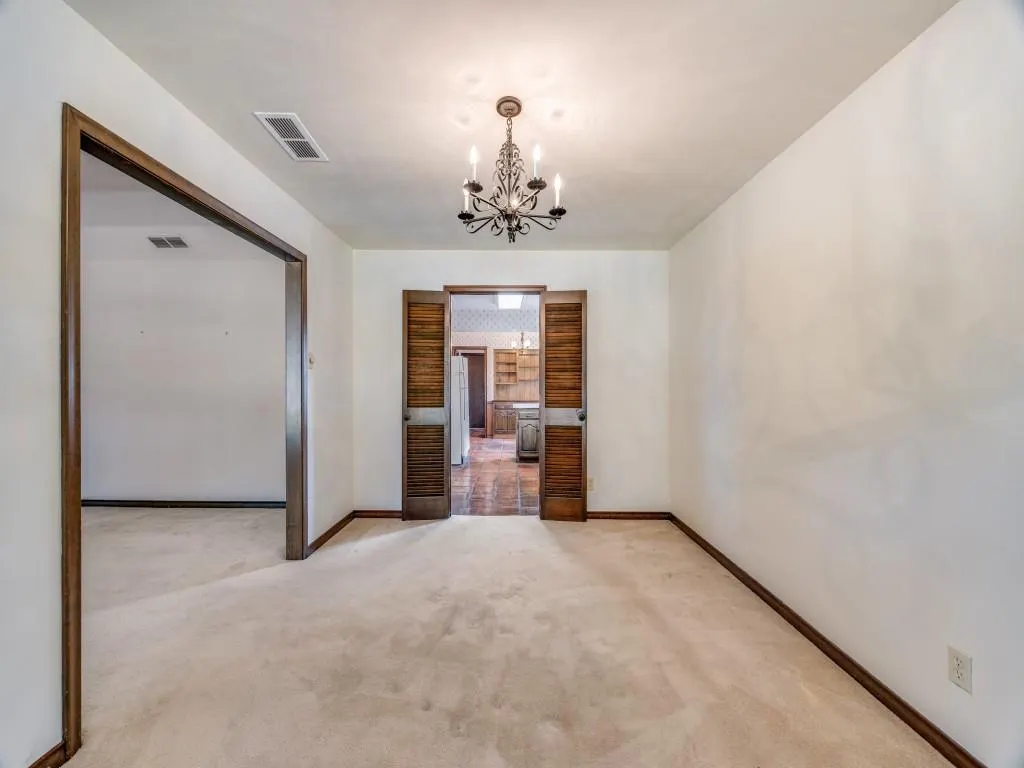 2412 Grandview Drive