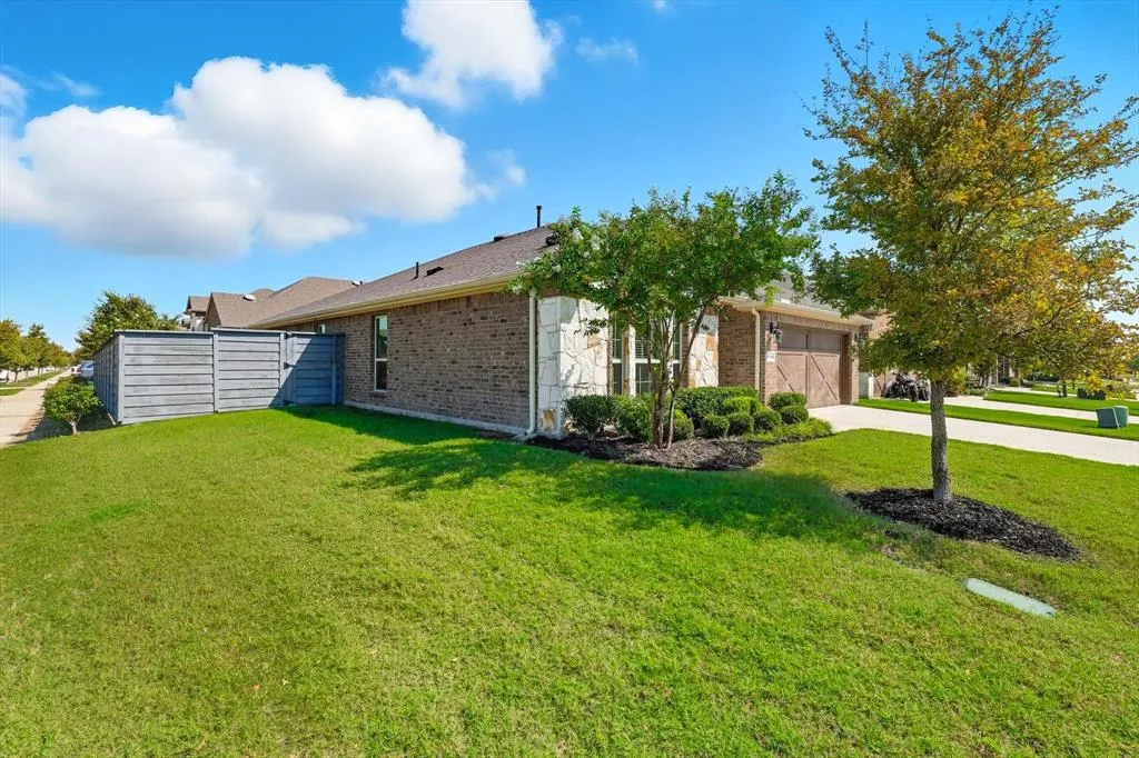 7445 Wispy Willow Lane