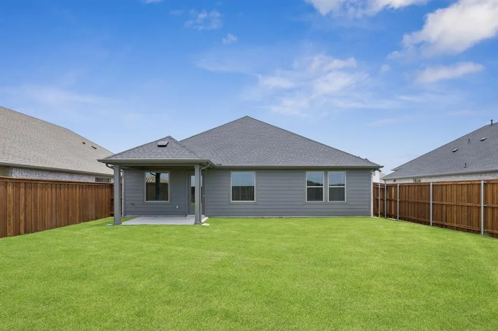 512 Regency Court