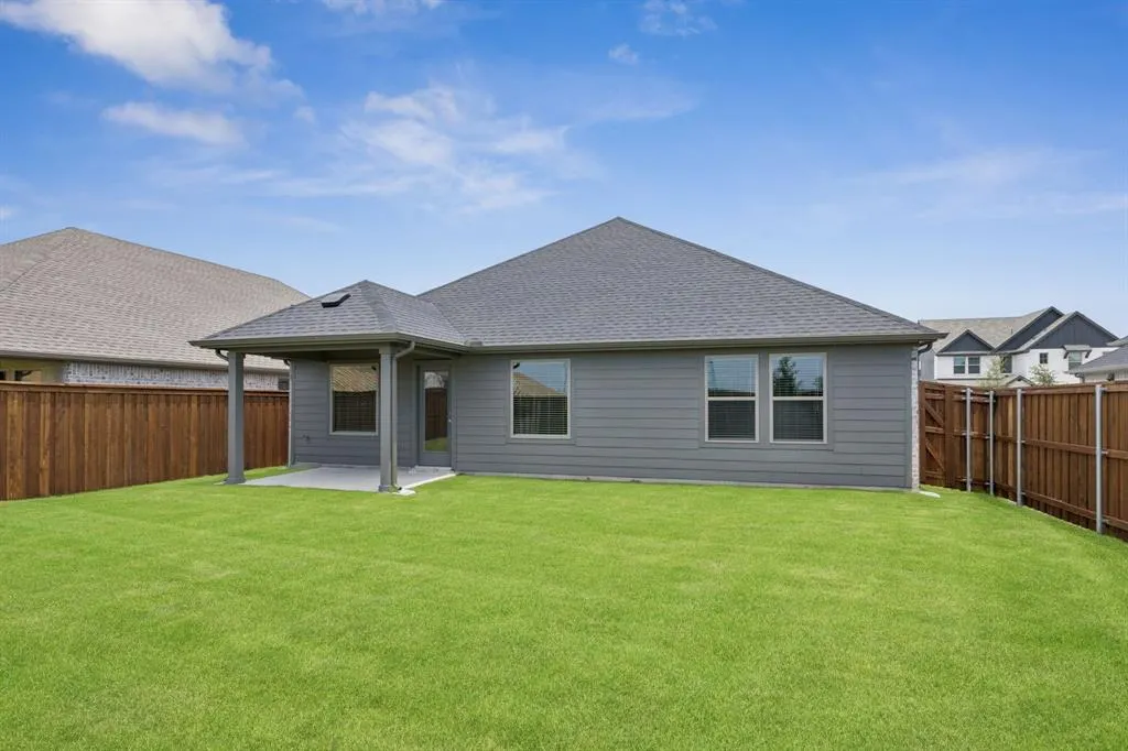 512 Regency Court