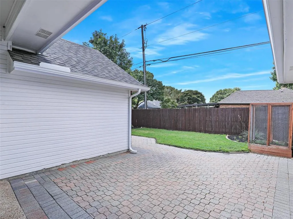 413 Fountain Gate Drive