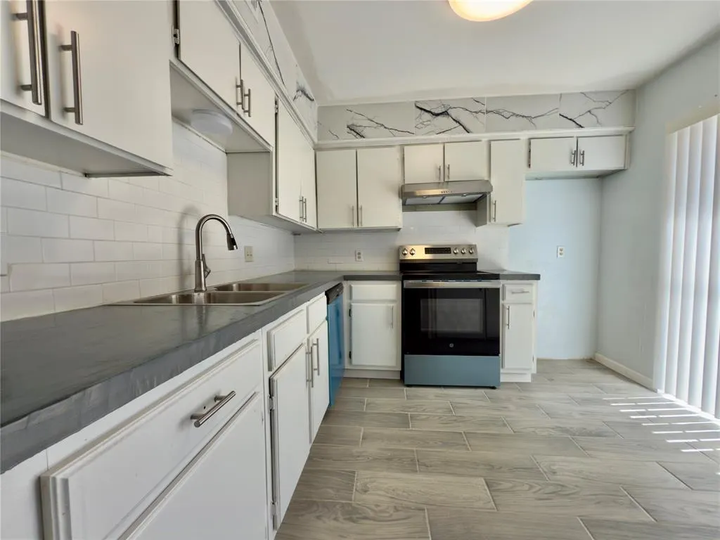145 Trellis Place