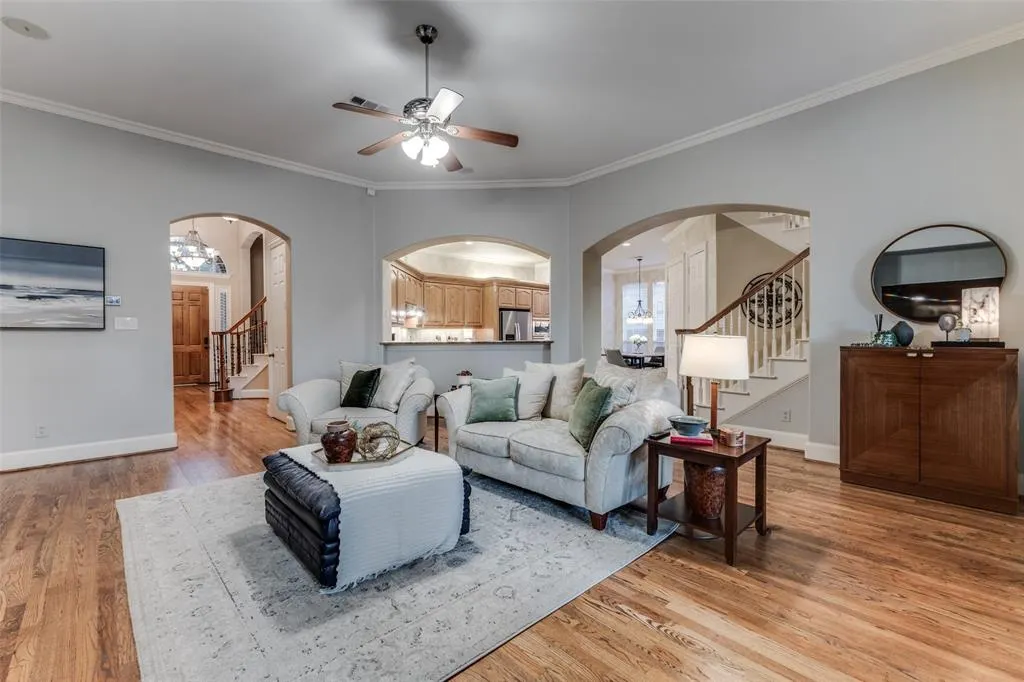 2609 Bitternut Drive