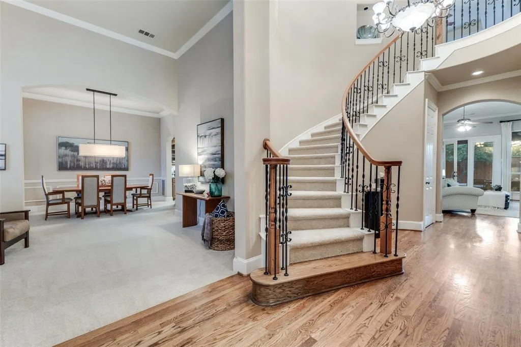 2609 Bitternut Drive