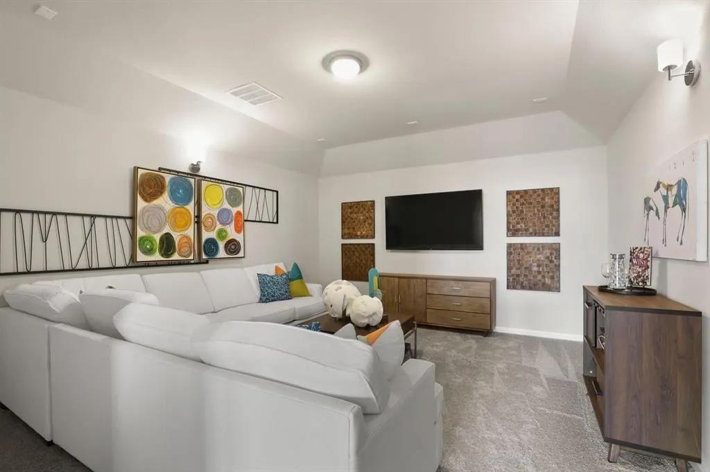 609 Whispering Winds Trail