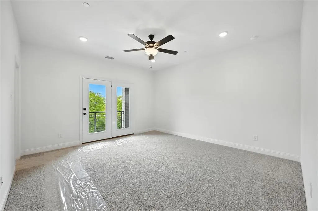 2528 Campden Mews