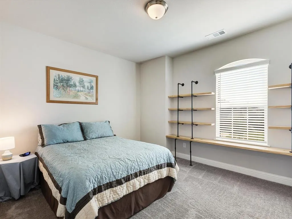 990 Waterview Drive