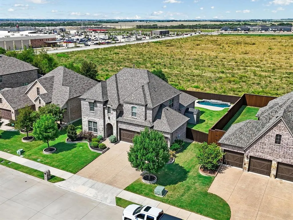 990 Waterview Drive