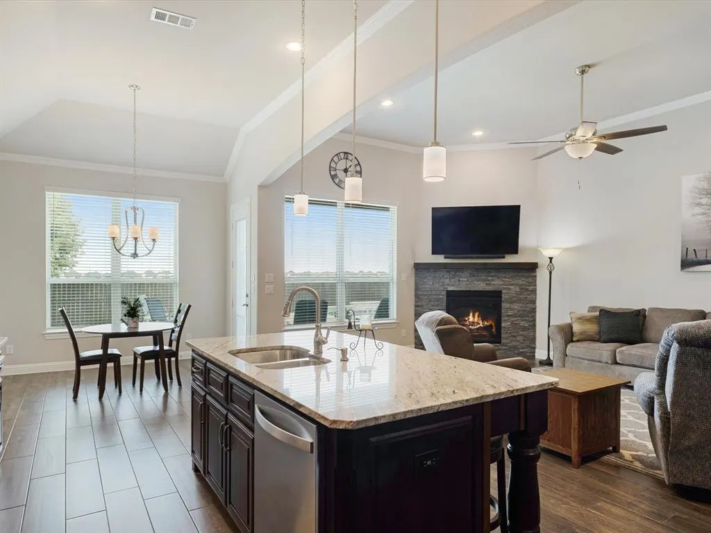990 Waterview Drive